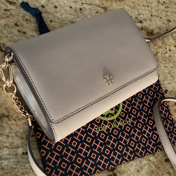 New Tory Burch crossbody/ wallet 💖 - Picture 6 of 7